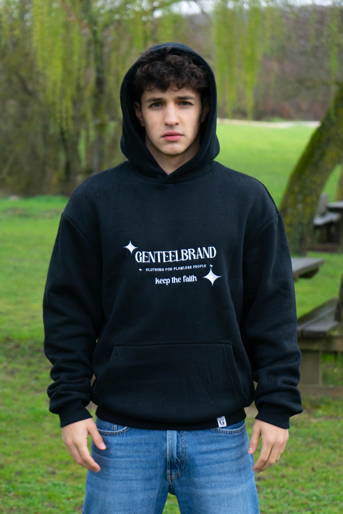 BLACK PREMIUM HOODIE